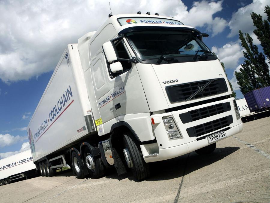  Volvo FH 2005 года  (UK) (фото 7 из 10)